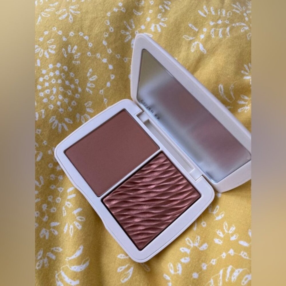 Brand new Cover FX Monochromatic Bronzer Duo in shade Suntan Bronze